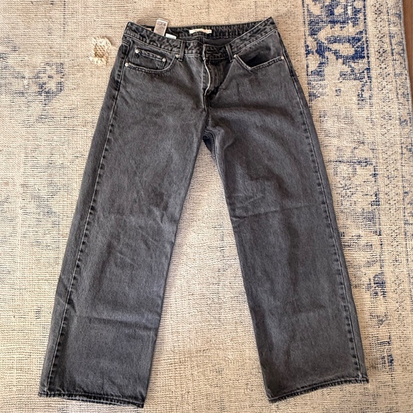 Levi's Premium Low Loose Black Jeans Sz 31 - Picture 2 of 7